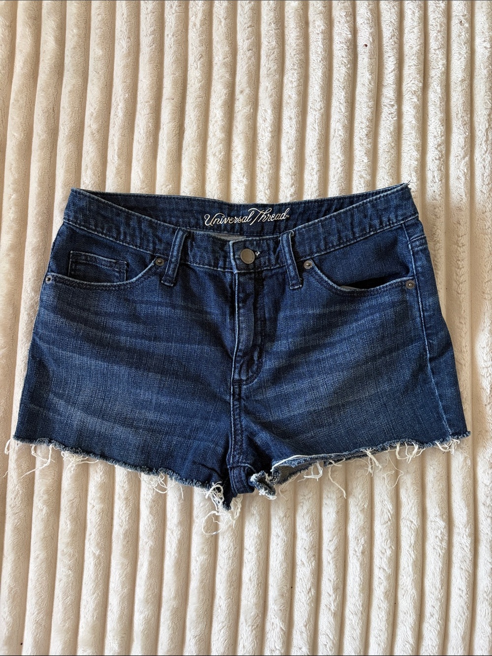 Universal Thread Indigo Frayed Hem Jean Shorts
